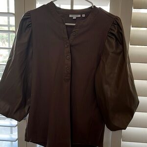 Chicos Faux leather sleeves top, large in taupe